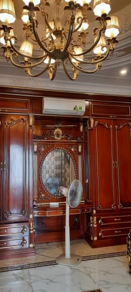 BIỆT THỰ ĐẲNG CẤP - GỖ ĐỎ- CMT8- P.5- TÂN BÌNH- DT: 9.6*27M (260M2)- 60 TỶ - 9