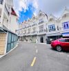 🏡GIÁ TỐT BÁN NHANH CĂN NHÀ PHỐ, DT:  86m2 (14x11m). NẰM TRONG KQH GOLDEN HILL,P4,ĐÀ LẠT
