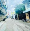 KÈO THƠM HIỆN HỮU VỊ TRÍ ĐẸP CÁCH  XE HƠI DI CHUYỂN CHỈ 7,8 CĂN NHÀ NHỎ DT KHỦNG BỀ NGAN
