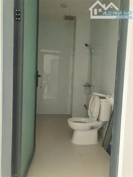 Bán nhà 4 tầng 5x20, gần khu An Dương Vương, Phạm Đức Sơn quận 8, chỉ 9.5 tỷ