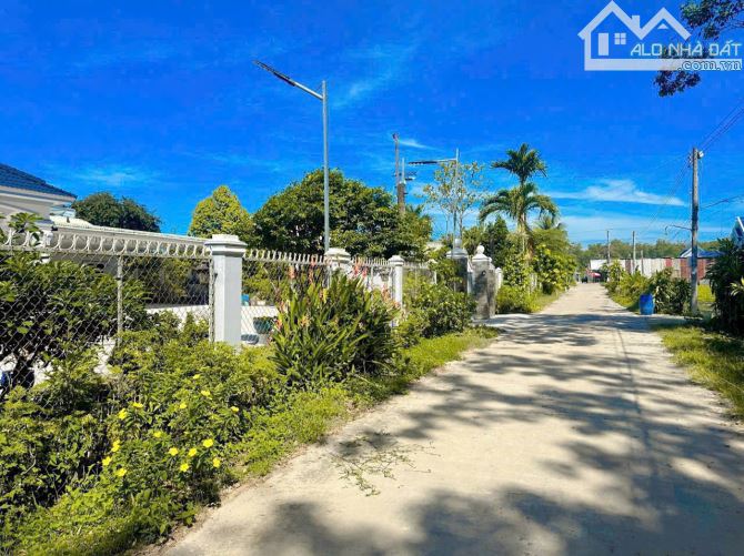 Kẹt Tiền Trả Nợ Nên Bán Miếng Đất rộng 600m2 Thổ Cư 400m2, Mặt Tiền Ngang 20met Ngay DH507
