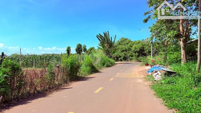 LONG TÂN - LONG ĐẤT - BRVT- ngay gần Tỉnh Lộ 52, khu nhiều nhà vườn ạ