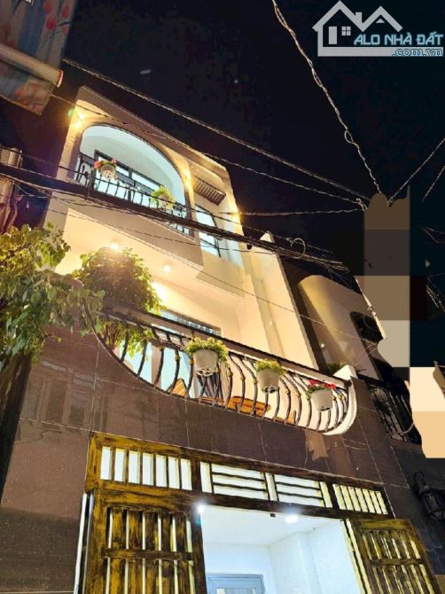 Bán nhà đẹp tặng nội thất, đường Quang Trung, P10, Gò Vấp, SHR, nhỉnh 5 tỷ