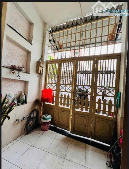Bán nhà Nguyễn Sỹ Sách, P.15, Tân Bình - 36.8m², hẻm xe hơi, 3 Tầng , 3PN, 2WC Gía Tốt