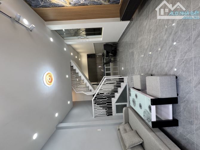 👉 P.15 TÂN BÌNH - SÁT MT ĐƯỜNG NGUYỄN SỸ SÁCH - 40M2 ( 4x10m ) 2 TẦNG - 2PN, 2WC - 3,8 TỶ