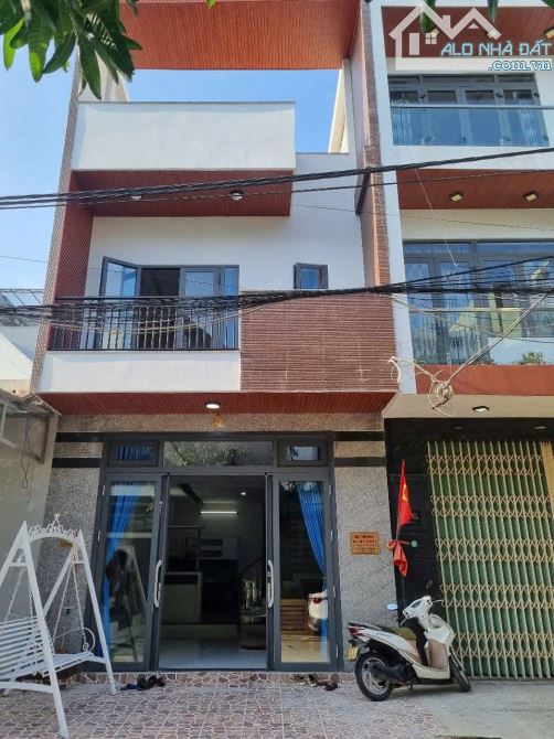 📌📌📌Làm việc trực tiếp!!! cho thuê nhà 3 tầng hoà minh 14 giá rẻ 🔥