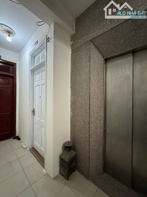 Bán căn hộ Hoàng Ngân! Studio đẹp long lanh, ngõ ô tô, PCCC đảm bảo, ~50m2 2p1wc 1..tỷ