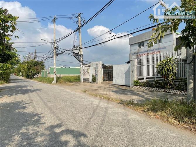 SIÊU PHẨM NHÀ XƯỞNG MẶT TIỀN ĐƯỜNG NHỊ BÌNH – 2230M2, NGANG HIẾM 30M FULL THỔ. GÍA CHỈ 5x