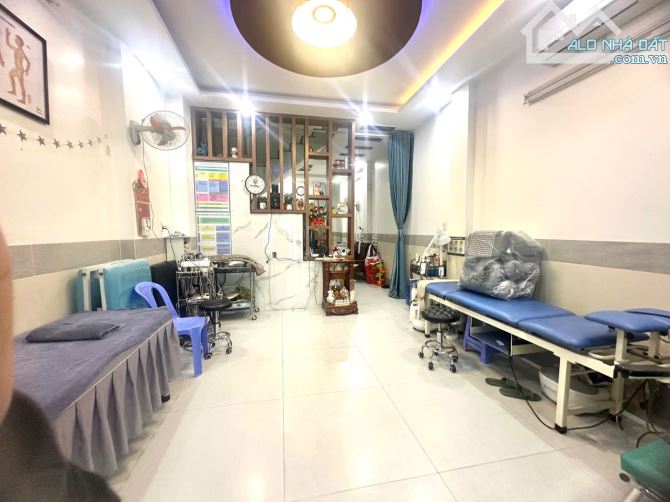 Nhà 3 tầng Tân hòa đông hoà dĩ an gần làng đại học quốc gia