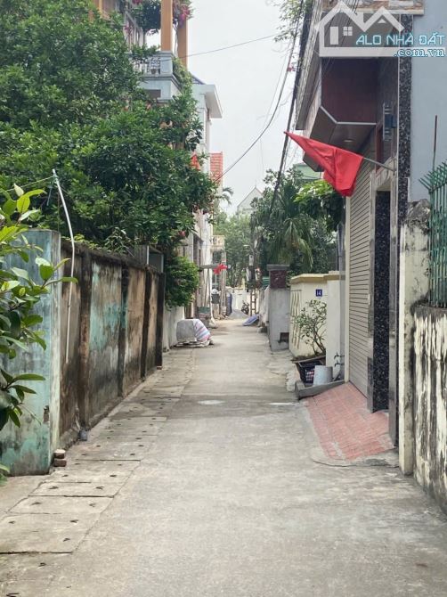👉👉Bán Đất tặng Nhà Cấp 4 về chỉ việc ở gần Chợ PHÚ MINH - Đường thông các ngả