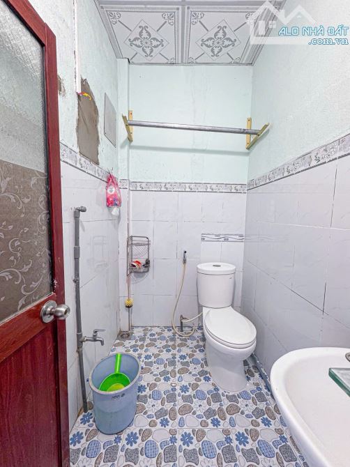 Bán Nhà Cấp 4 Hẻm 120 Hoàng Quốc Việt