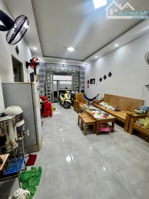 Nhà 2 tầng ngang khủng 6m-60m2-hẻm Thống Nhất hàng xóm city land Gò Vấp -chính chủ 30 năm