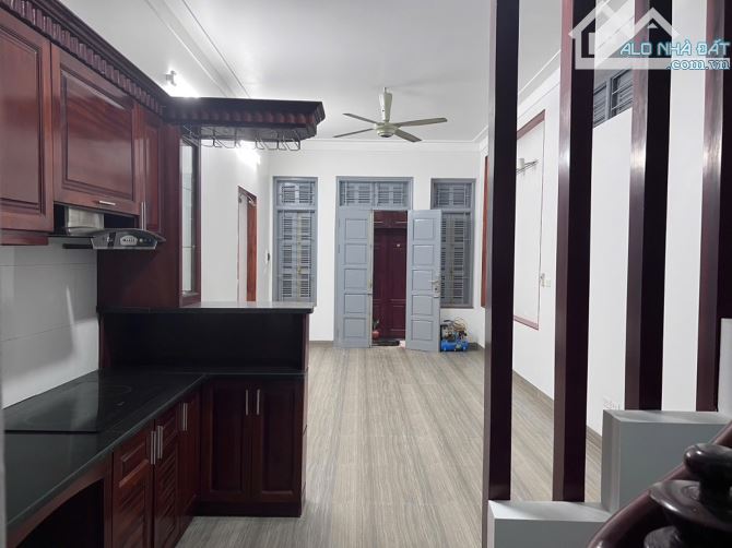 Bán nhà ngõ 461 Minh Khai – 36m² – 5 tầng – 2 mặt thoáng – Giá chỉ 6.8 tỷ – Sát Times City
