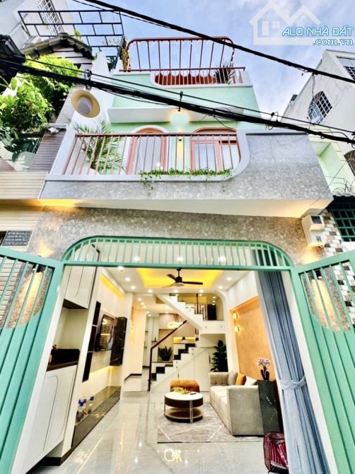 Siêu Phẩm Nhà Đẹp - 3 Tầng - 42m2 - Sát Hẽm Xe Hơi - GiÁ Siêu Rẻ
