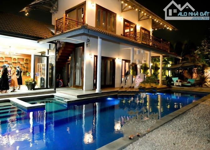 Bán Gấp VILLA Nghỉ Dưỡng Sân Vườn Hồ Bơi Đường Số 2 700m2 56,5 Tỷ TL