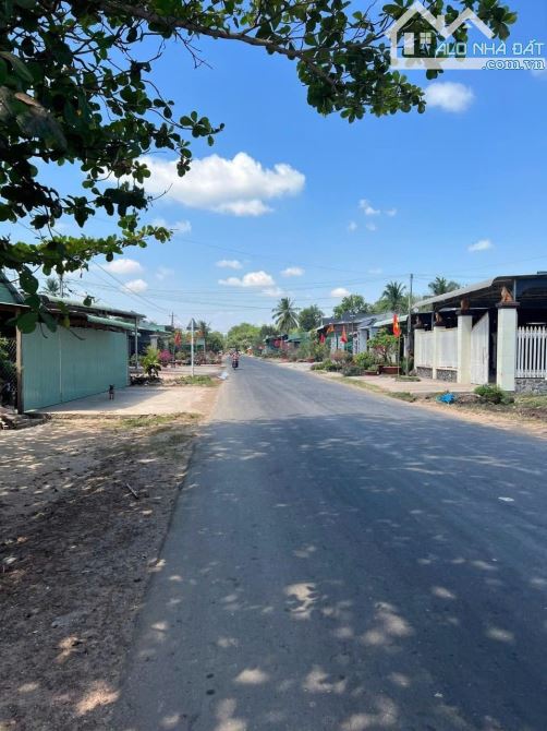 ĐẤT 468M2 GIÁ TỪ 1TR/M2 SẴN SỔ RIÊNG CÓ THỔ CƯ XÂY TỰ DO KHU DÂN CƯ ĐÔNG MẶT TIỀN LỚN