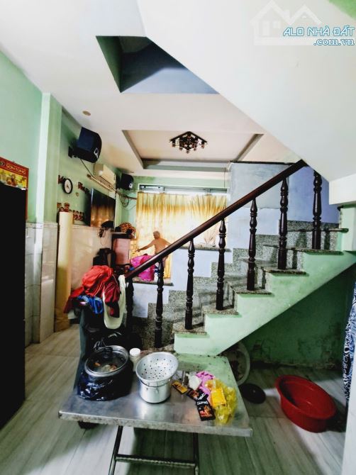HÀNG HIẾM NGAY BV BÌNH TÂN - 1 SẸC BA GÁC THÔNG - 35M2 (4X9) 3 TẦNG ĐÚC - CHỈ NHỈNH 3 TỶ