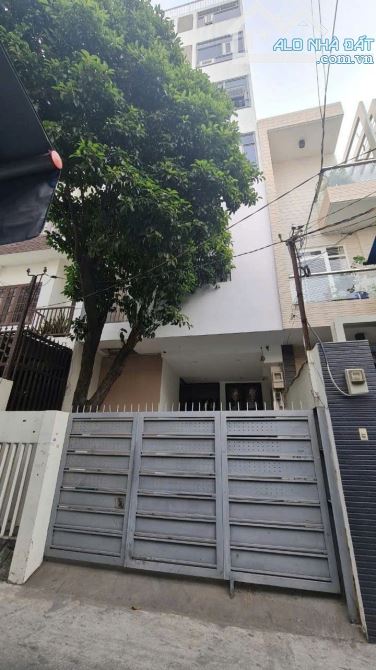 Bán CHDV 19 phòng - DT: 5m x 26m - Hầm + 6 Tầng - Giá: 23 Tỷ