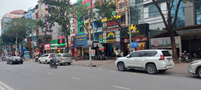Nhà Mặt Phố Hoàng Quốc Việt - Đoạn Đẹp Nhất, 126m2, 6 Tầng, Vỉa Hè 10m, 2 Thoáng, 50 tỷ