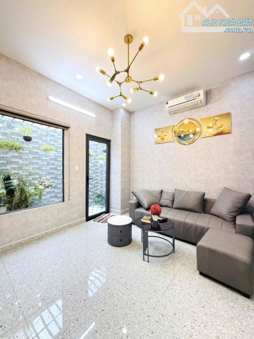 🔥 Bán nhà cực hiếm Mai Văn Ngọc – 4.3x15.5m – 3 tầng – 4PN
