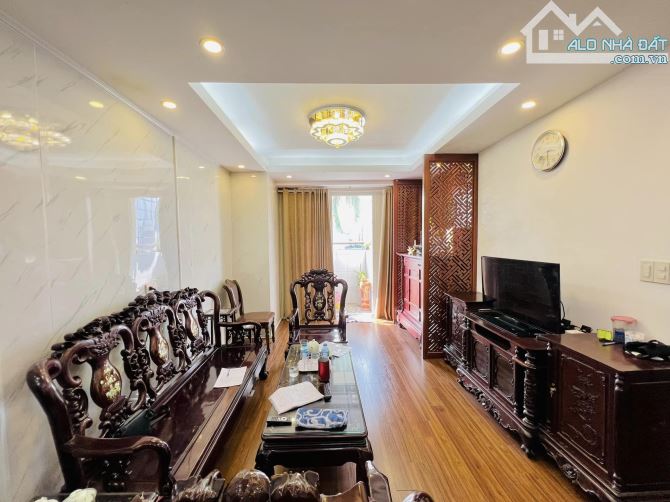 Bán nhà Tô Hiệu gần chợ Hà Đông, 42m x 4 tầng 4 ngủ, phân lô cán bộ, chỉ nhỉnh 8 tỷ