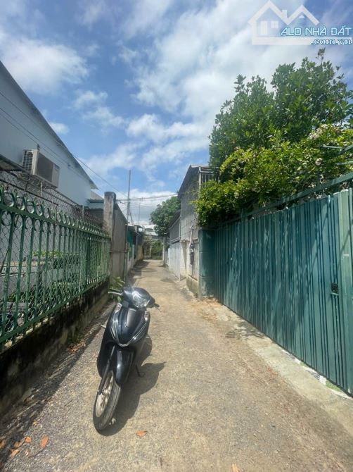 Bán đất hẻm oto Vĩnh Trung tp Nha Trang , cách mặt đường 23/10 chỉ 100m.  Vị trí nằm trên