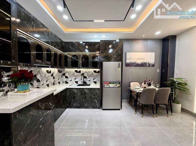 💥 Bán nhà cực hiếm Hoàng Văn Thụ – 4.2x16m – 3 tầng – 4PN