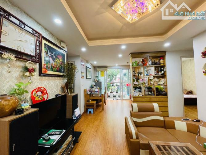 Bán căn hộ chung cư Đặng Xá - Gia Lâm 71m, đẹp nhất KĐT