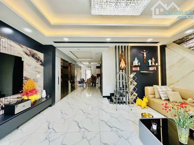NGỘP BANK, BÁN GẤP BIỆT THỰ 5 TẦNG - NGUYỄN QUÝ YÊM - P.AN LẠC, BÌNH TÂN