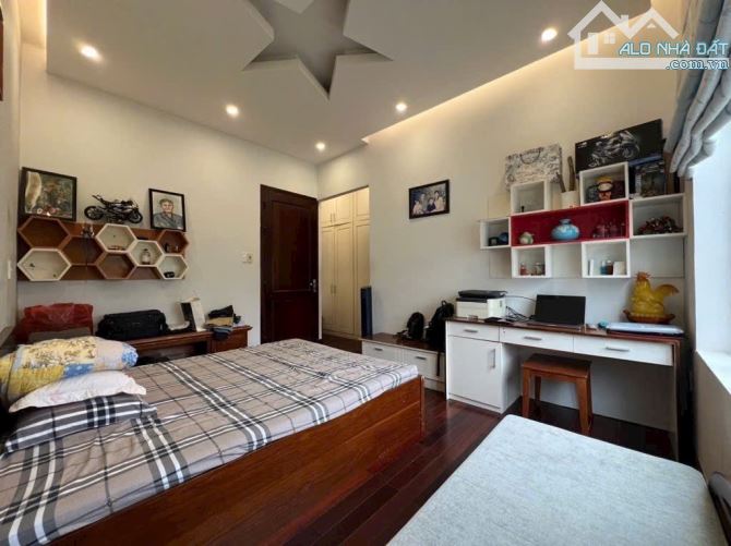 BÁN NHÀ 3 TẦNG KIÊN CỐ - PHỐ HÀN - CÁCH BIỂN 200M