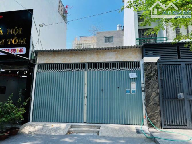 Cơ Hội Đầu Tư: Nhà Cấp 4 Hoàng Quốc Việt, Q.7 60m2 SHR Hẻm 8m – Giá Tốt Chỉ 3,05Tỷ LH Ngay