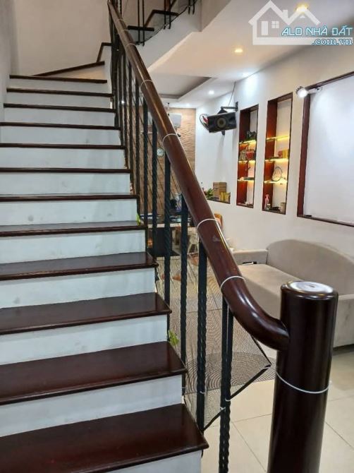 BÁN NHÀ MẶT PHỐ LA THÀNH – VỊ TRÍ ĐẮC ĐỊA – KINH DOANH ĐỈNH – GIÁ CHỈ 19,2 TỶ  Diện tích:
