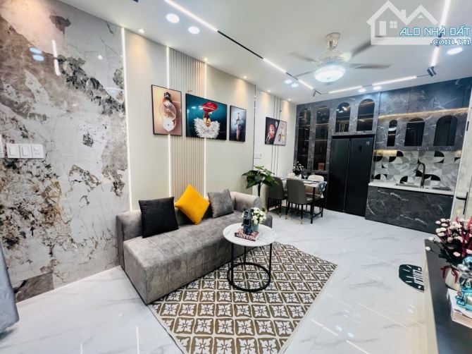 🏡 Bán nhà hẻm xe hơi cực tốt Điện Biên Phủ – 4.3x16m – 3 tầng – 4PN
