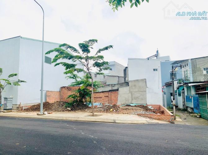 Duy nhất Còn 1 Lô Mặt Tiền Đối Diện Trường Tiểu Học Tân Tiến, P. Tân Mai, Biên Hòa.