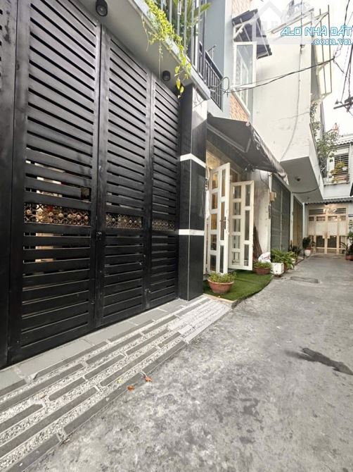 Nhà đẹp Lê Lai- Gò Vấp - 2 Tầng BTCT - 3PN,2WC - DT 52m2 - Hẻm 3m - Hơn 4 tỷ