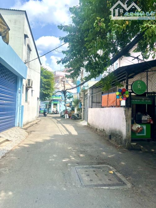Chỉ 6,x Tỷ - 60m2, 4 Tầng, hẻm 3m, 2Km tới Sân Bay