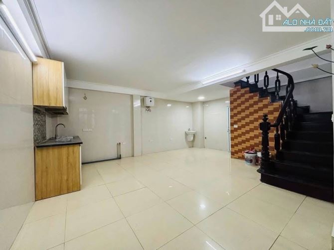 🔥🔥SIÊU PHẨM TÂY HỒ-NHÀ DÂN XÂY-3MẶT-THOÁNG -2MẶT NGÕ THỤY KHUÊ-5T X 119 TỶ