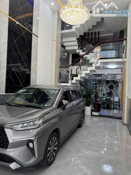 NHÀ ĐẸP,HẺM VIP 450/TÔ HIẾN THÀNH-Q10,Xây 2tầng-3pn Nhỉnh 3Tỷ190/58,8M2 Shr Gọi gấp em