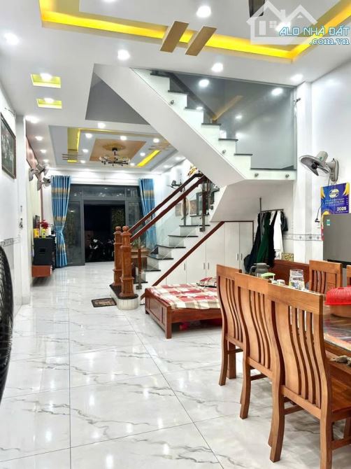 🔥Nhà Đẹp Tô Hiến Thành, Quận 10- Gần TTTM. DT 53m², Chỉ 3 Tỷ 080, Nở Hậu Phong Thủy 🔥