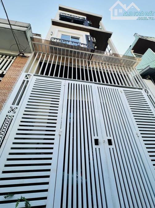 BÁN NHÀ 3 TẦNG KIỆT NGUYỄN TRI PHƯƠNG ĐẦY ĐỦ CÔNG NĂNG – GIÁ TỐT!!!