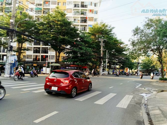 Bán mặt tiền Man Thiện - Hiệp Phú 10 x 23