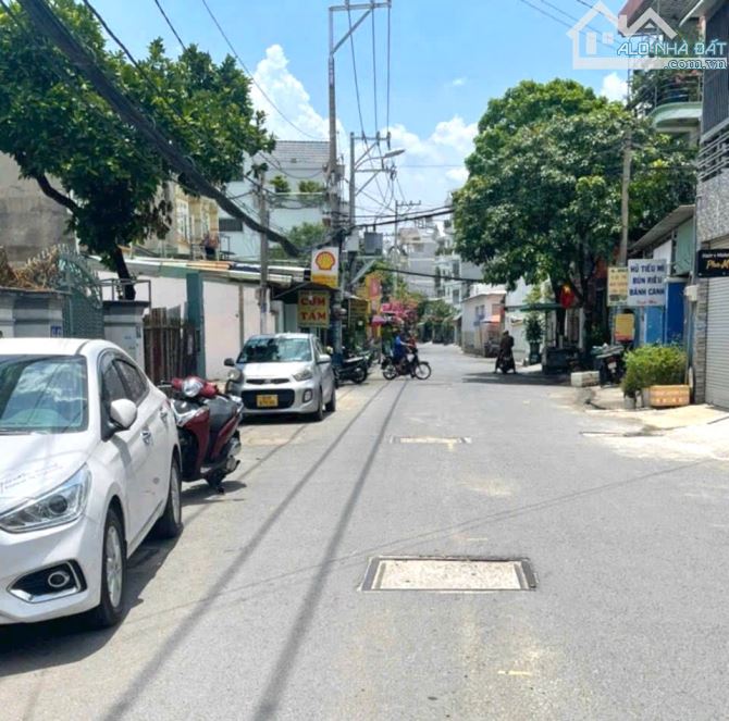 CHỈ 4 TỶ 3 SỞ HỮU CĂN NHÀ NGAY CHỢ LINH XUÂN GẦN 80M2
