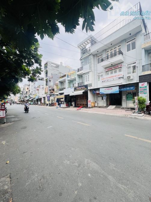 BÁN NHÀ MẶT TIỀN NGUYỄN THỨC ĐƯỜNG KHU TÊN LỬA 80m2, NGAY CHỢ, KD SẦM UẤT.