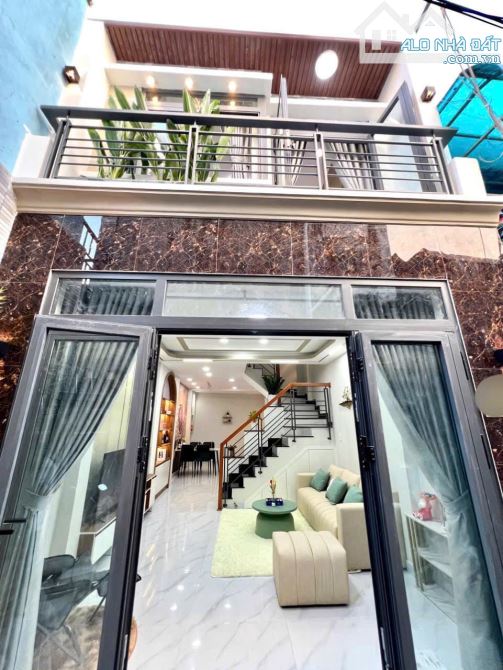 Bán căn nhà ngay đường Tô Hiến Thành, Q10. Giá: 3 tỷ 030tr/ 58,5m2, sổ hồng riêng