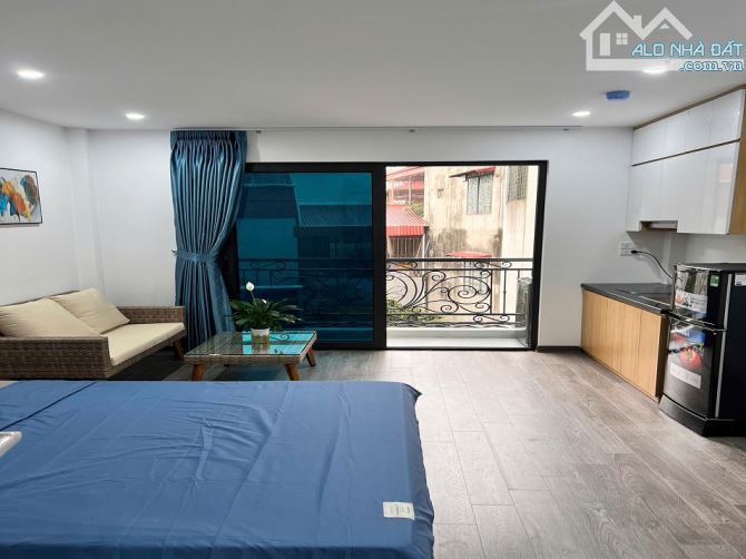 Căn hộ full đồ 30m2 phố Trích Sài - Tây Hồ ban công rộng thoáng, gần hồ, nhà mới