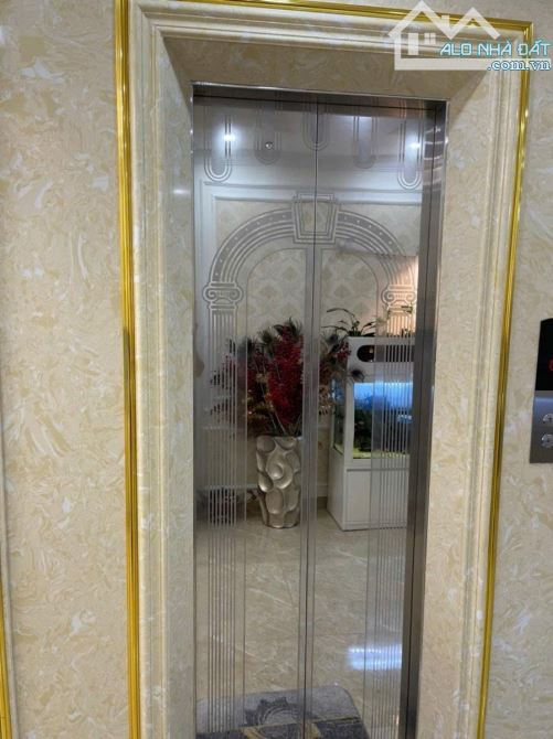 Bán nhà phố Phùng Chí Kiên– Ô tô vào nhà – Thang máy – Phân lô quân đội – 2 thoáng trước s