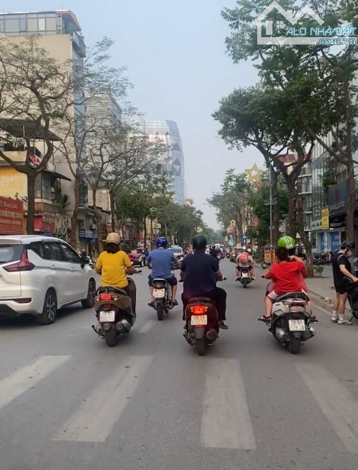 ĐẤT ĐẸP LÔ GÓC - MẶT PHỐ NGUYỄN THÁI HỌC - Vị trí đắc địa, viqr hè rộng, mặt tiền đẹp