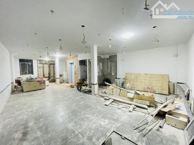 Chung cư mini Hoàng Đạo Thành - Thanh Xuân - Hà Nội.  DT 75m2, 7T, MT 6m chỉ 21,5 tỷ.