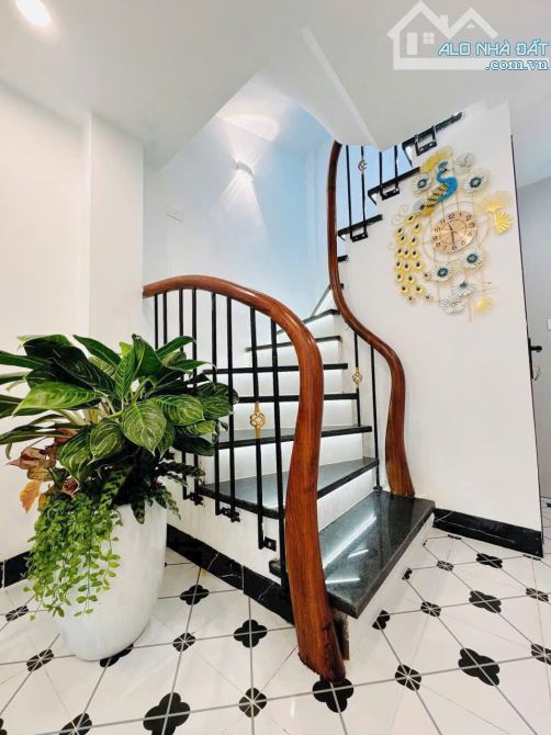Bán nhà hiếm Vũ Trọng Phụng – 75m², ngõ ô tô, cách phố vài bước chân
