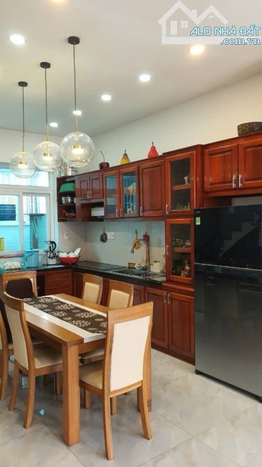 Mặt Tiền Lê Lư Tân Phú 2 Tầng 70m2 Ngang 4.6m Chỉ 7 Tỷ 5